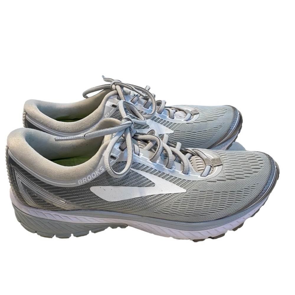 Brooks ghost 10 light grey running shoes